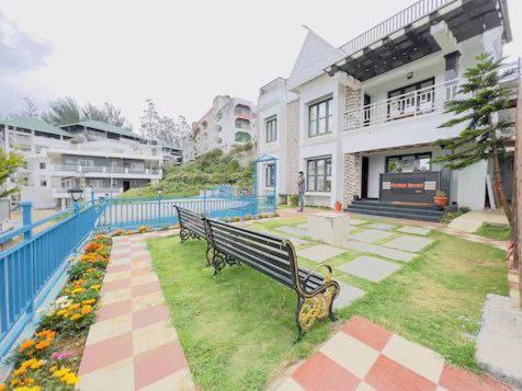 Sky Blue Resort Ooty Exteriér fotografie